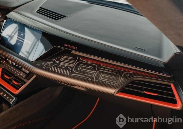 Audi'den sevilen kamuflaja özel seri
