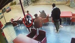 12 yaşındaki ortaokul öğrencisi, arkadaşını bıçakladı