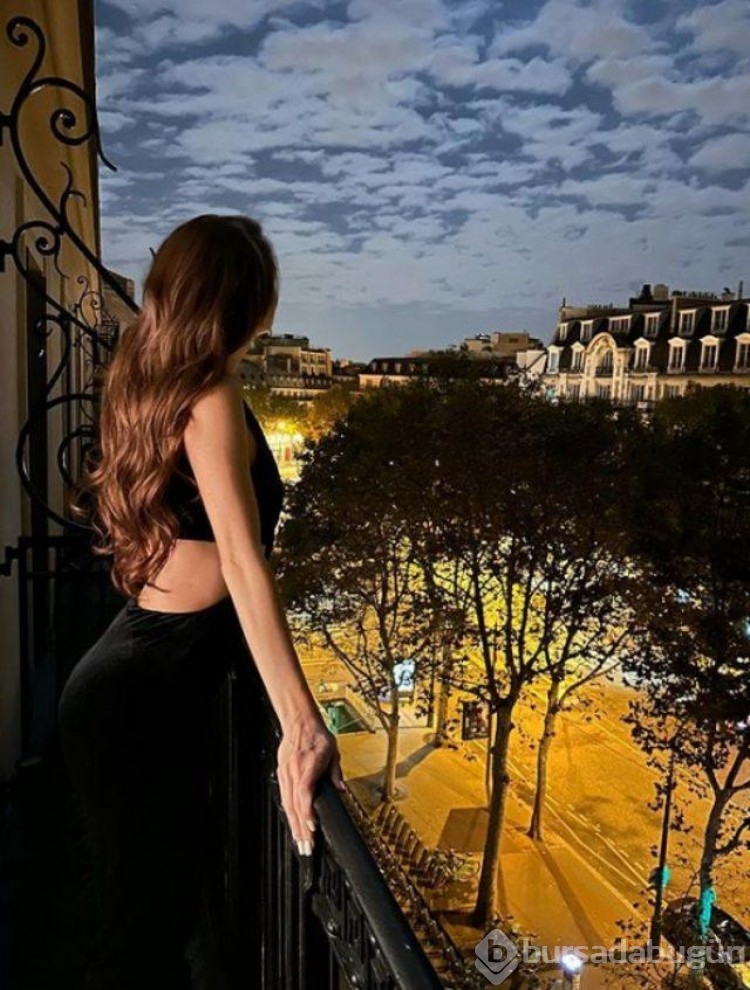 Miss Turkey güzeli Aslı Sümen sevgilisinin boynuna atkı doladı