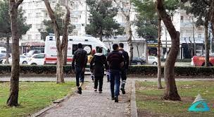 Depremzede çiftin sığındığı iş yerini su bastı