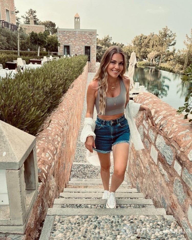 Aslı Enver: Bebeğin ismi belli değil
