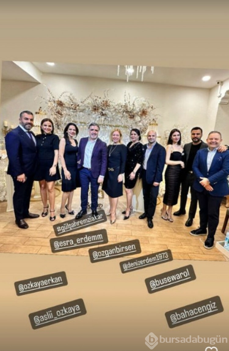 Buse Varol, kardeşinin nişanına katıldı
