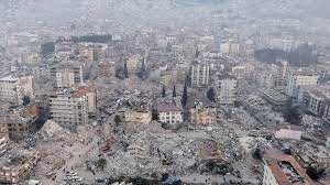 Üçüzlerin enkaz oyunu