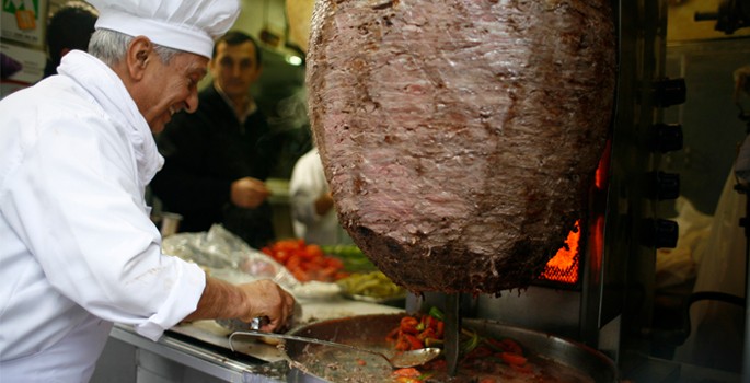 Hollanda'da en çok sipariş verilen yemek: Türk döneri