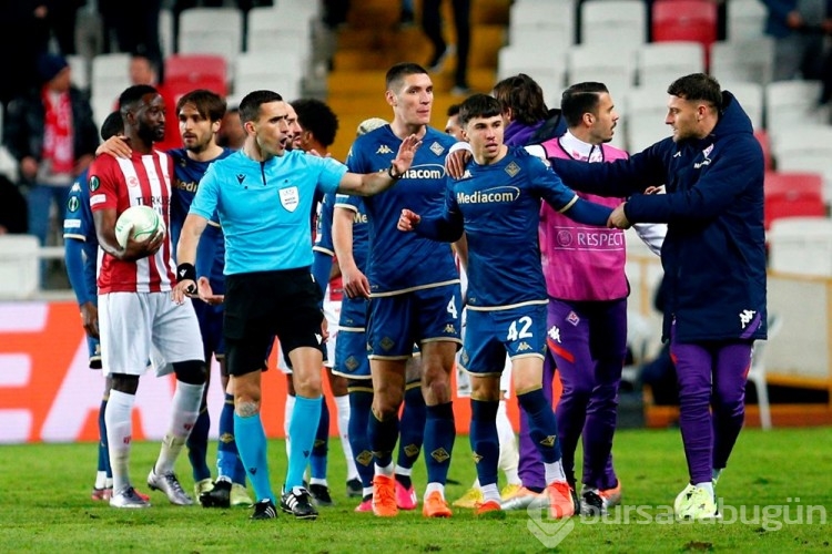 Fiorentinalı futbolcuya saldırı