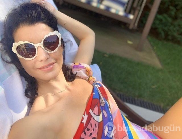Beren Saat annesini paylaştı! Görenler hayran kaldı
