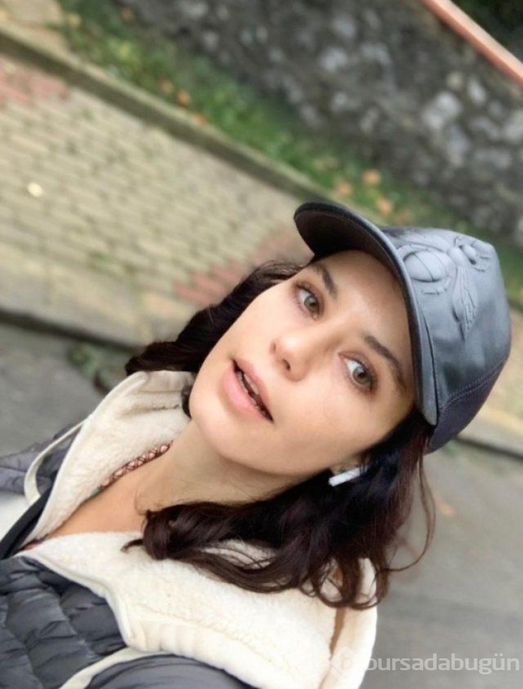 Beren Saat annesini paylaştı! Görenler hayran kaldı