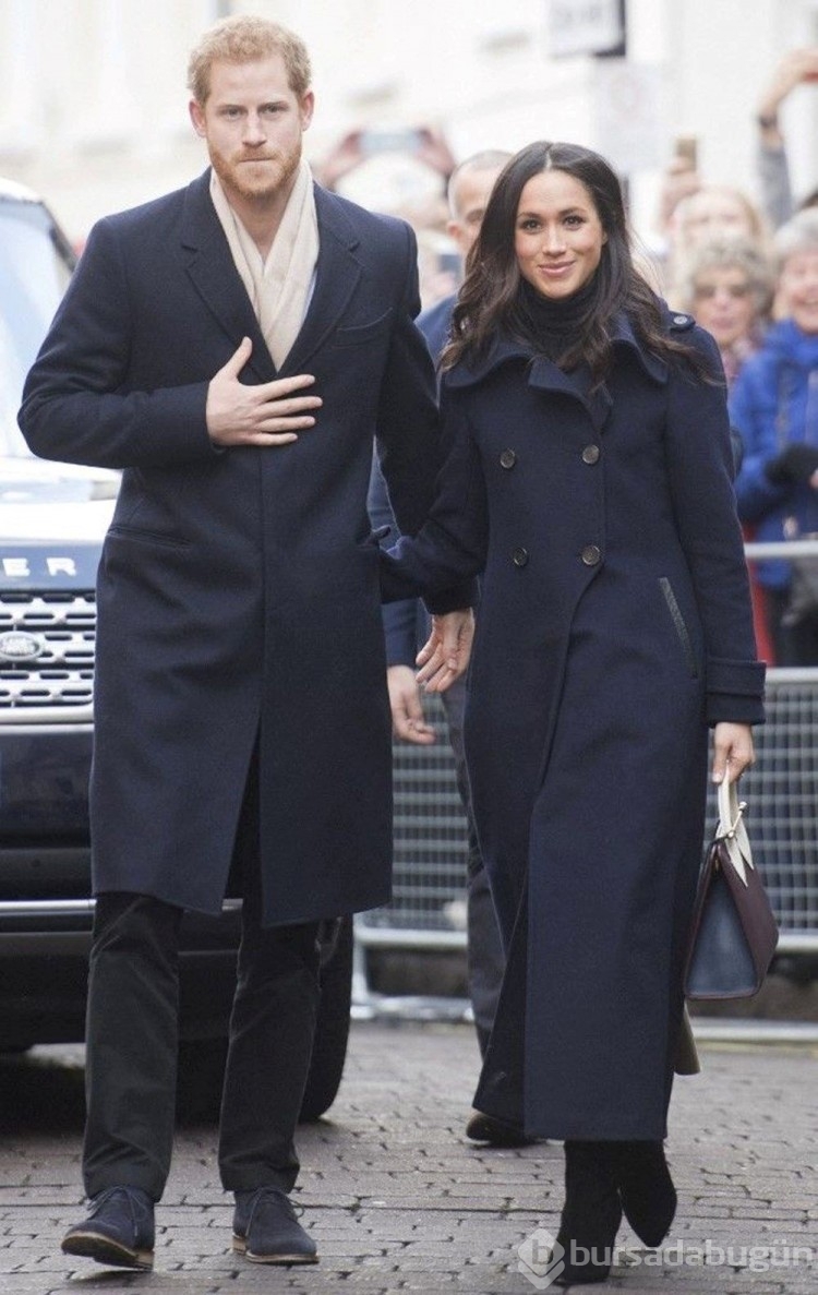  Meghan Markle ve Prens Harry çiftine Elton John'da sırtını döndü.
