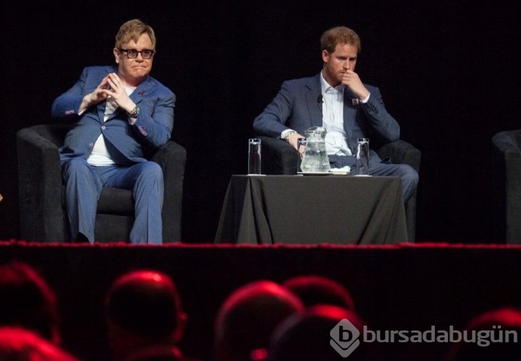  Meghan Markle ve Prens Harry çiftine Elton John'da sırtını döndü.