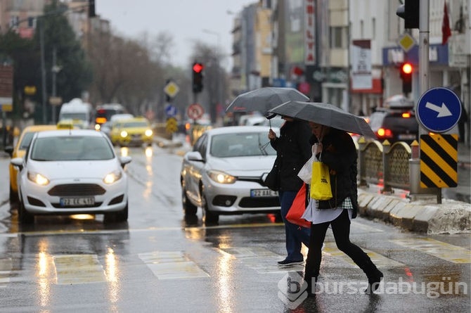 Meteoroloji'den sağanak ve fırtına uyarısı!