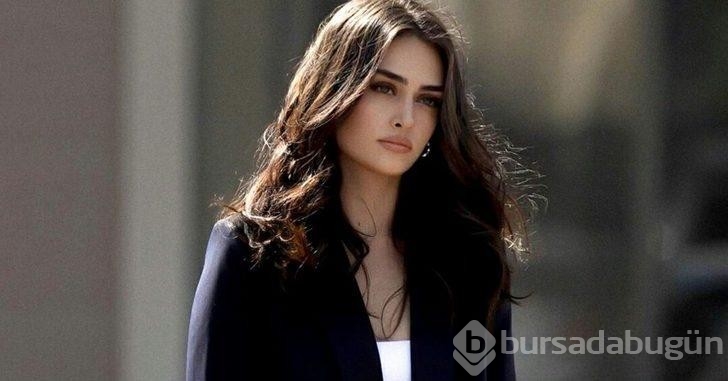 Güzel oyuncu Esra Bilgiç'in yeni projesindeki partneri belli oldu! 