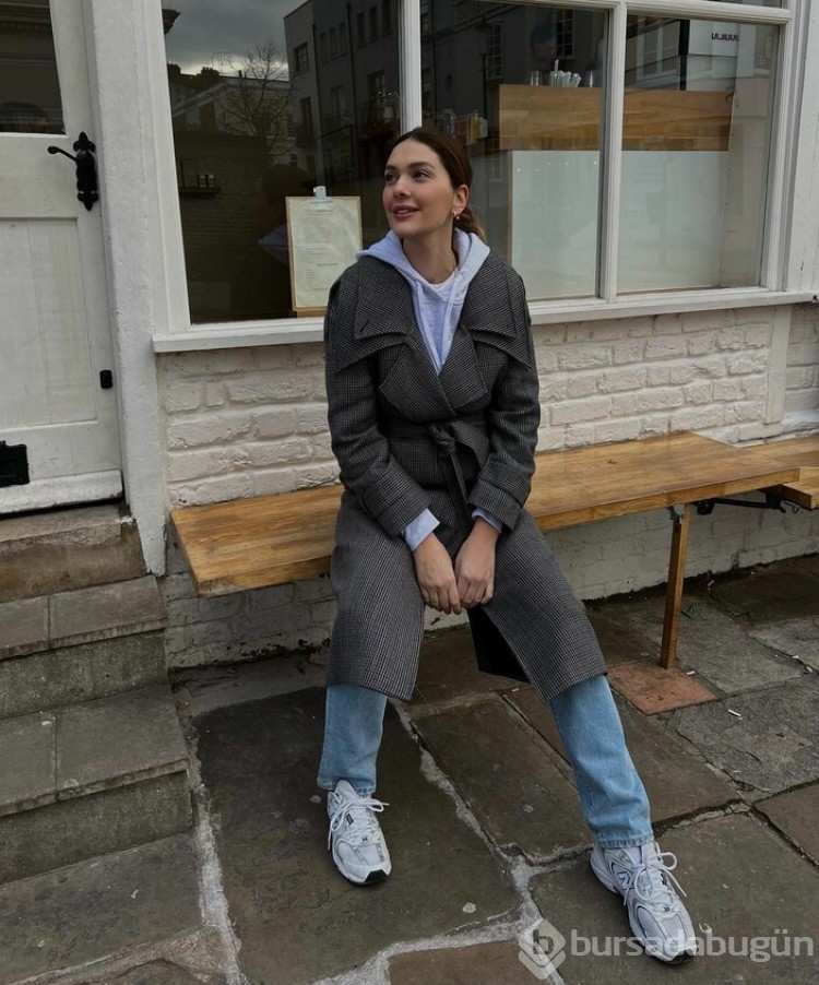 Güzel oyuncu Bergüzar Korel, Londra'da helva kavurdu