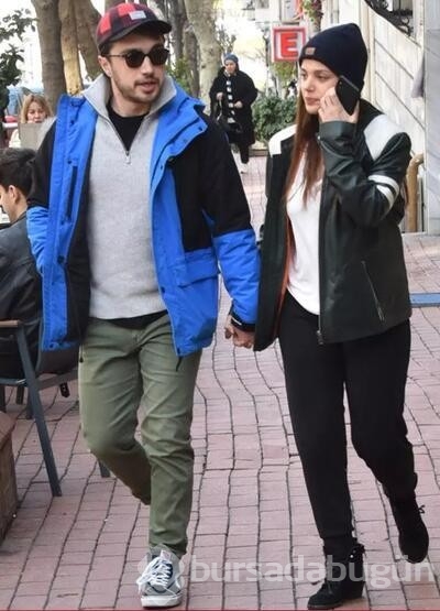 Burak Dakak ve Leyla Tanlar çiftinin kahve keyfi
