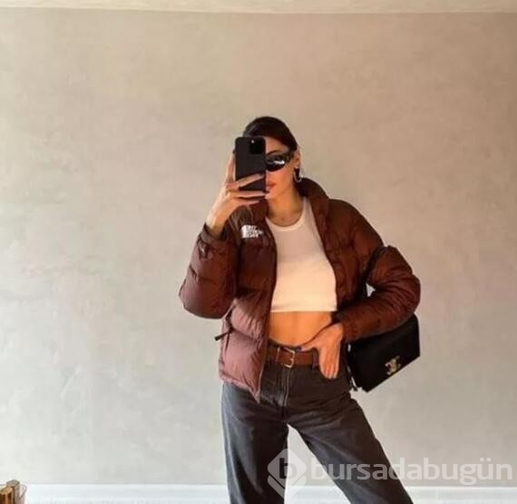 Hande Erçel son paylaşımıyla dünyaca ünlü modele benzetildi

