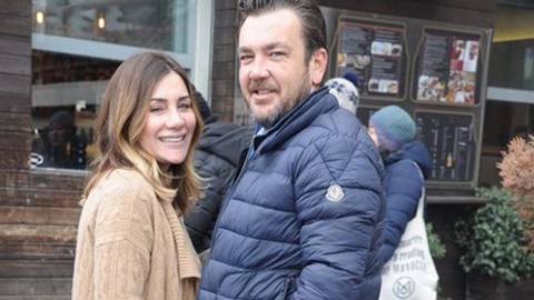 Müzisyen Ayla Çelik'in sevgilisi Barbaros Utku romantik çıktı