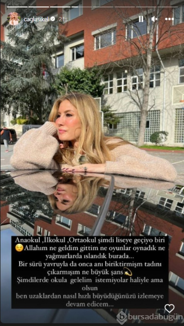 Ünlü model Çağla Şıkel'in çocuklarından biri liseli oldu
