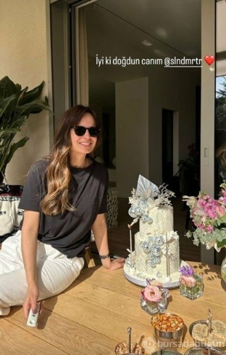  Hadise ve Seda Bakan'dan Selin Demiratar'a sürpriz doğum günü 