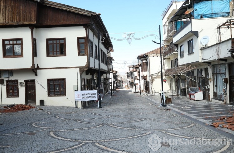 Yeşilyurt'ta 90 konak depremlerde hasar gördü