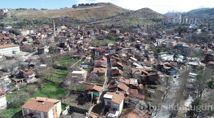 Yeşilyurt'ta 90 konak depremlerde hasar gördü