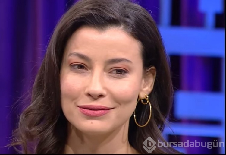 Evrim Alasya: Bıçak sırtı bir hik&acirc;ye
