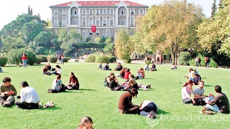 Üniversitelerde yüz yüze eğitime geri dönüş sinyali!