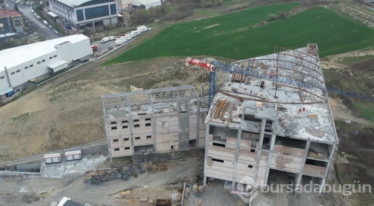 Molozların altında kalan temizlik işçişi öldü!