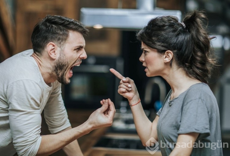 Bağımlı bir ilişkide olduğunuzu gösteren 5 işaret