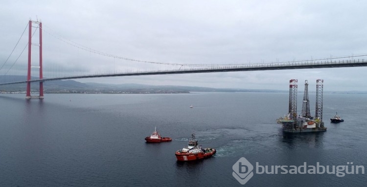 63 metrelik platform boğazı kapattırdı