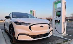 Ford'dan 3 milyar dolarlık zarar beklentisi