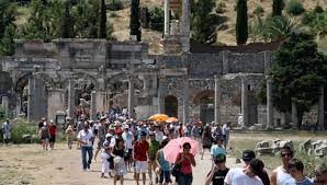 Turist sayısında yüzde 37 artış