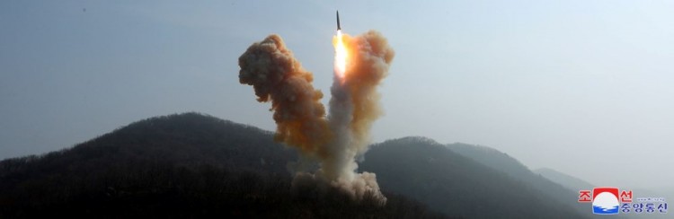 Kim Jong-un ABD ve Güney Kore'nin ortak tatbikatına yanıt verdi