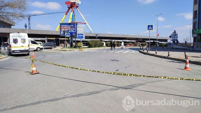 İstanbul'da silahlı saldırı! 1'i ağır 2 yaralı!