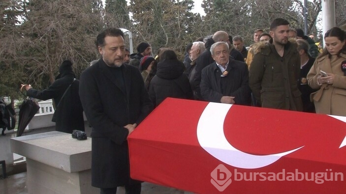 Sinema oyuncusu Köksal Engür son yolculuğuna uğurlandı
