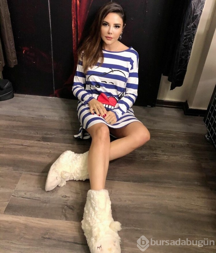 Oyuncu Özge Özpirinçci'den Esra Balamir'e sert cevap