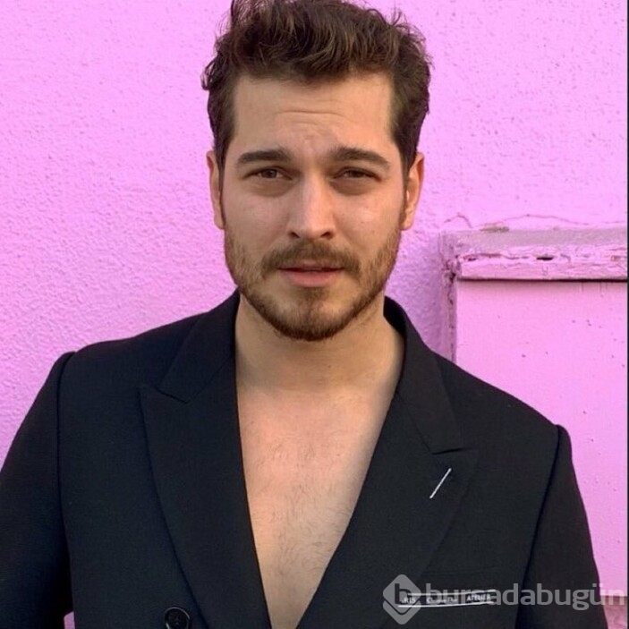 Afra Saraçoğlu ve Çağatay Ulusoy aşk mı yaşıyor?
