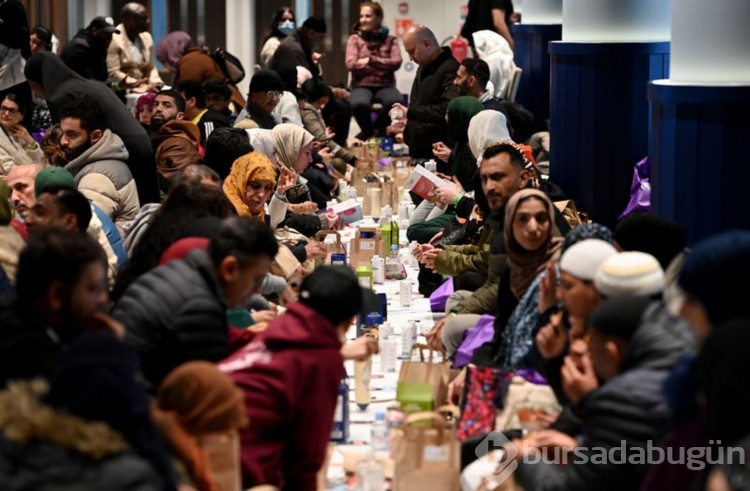 Yardımlaşma ve paylaşma sofrası İstanbul iftar çadırı yerleri!