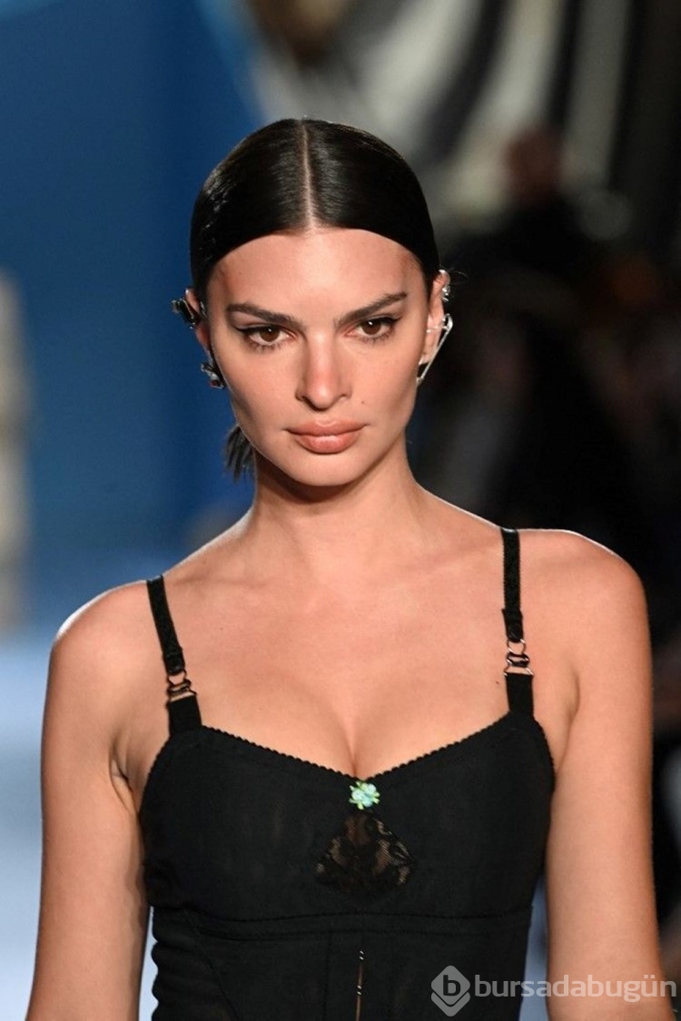 Emily Ratajkowski, Harry Styles'ın eski aşkı Olivia Wilde'dan özür diledi
