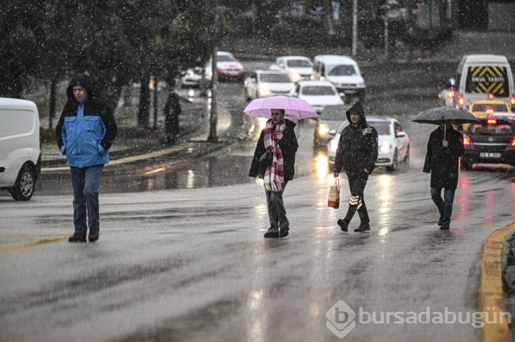 Ankara'da kar yağışı başladı
