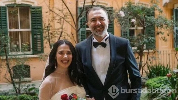 Hamile olan oyuncu Funda Eryiğit ile yönetmen Berkun Oya evlendi
