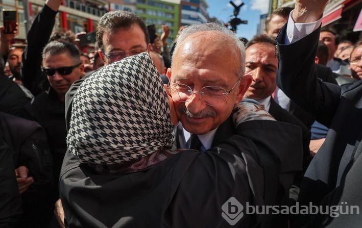 Kılıçdaroğlu Konya'da! Mevlana Müzesi'ni ziyaret etti, gençlerle kahve içti
