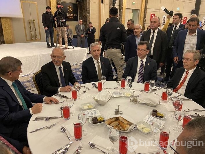 Kılıçdaroğlu Konya'da! Mevlana Müzesi'ni ziyaret etti, gençlerle kahve içti