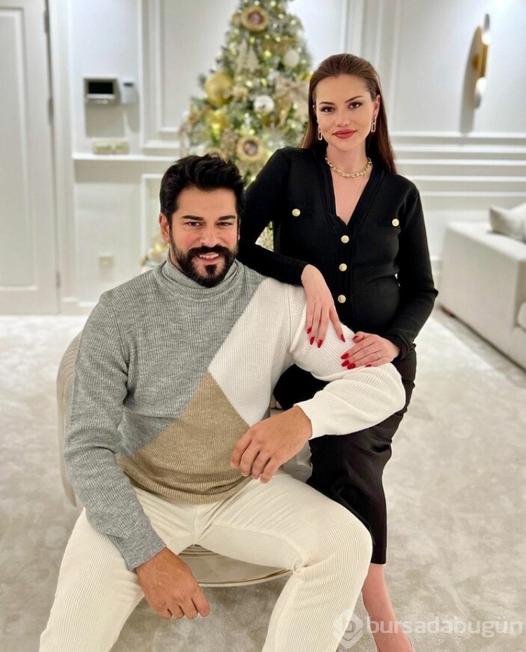 Burak Özçivit ve Fahriye Evcen çiftinden aşk pozu
