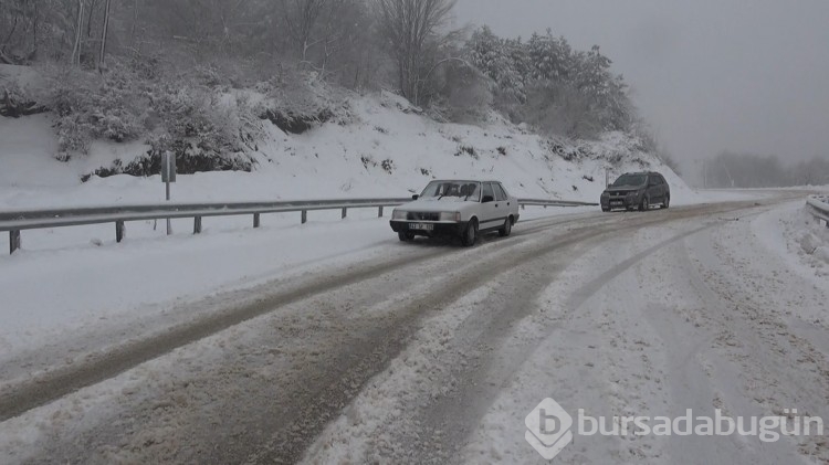 Uludağ'da kar 1 metreyi aştı