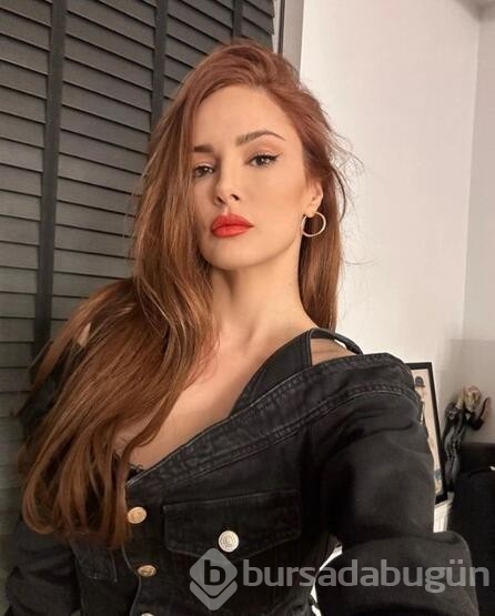 Güzel oyuncu Mine Tugay pozları ile ortalığı karıştırdı!