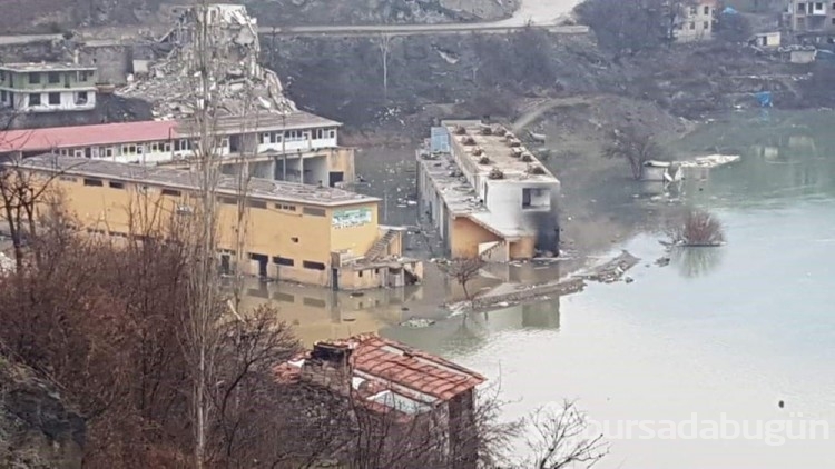Artvin'in Yusufeli Barajı'nda su seviyesi 90 metreyi geçti