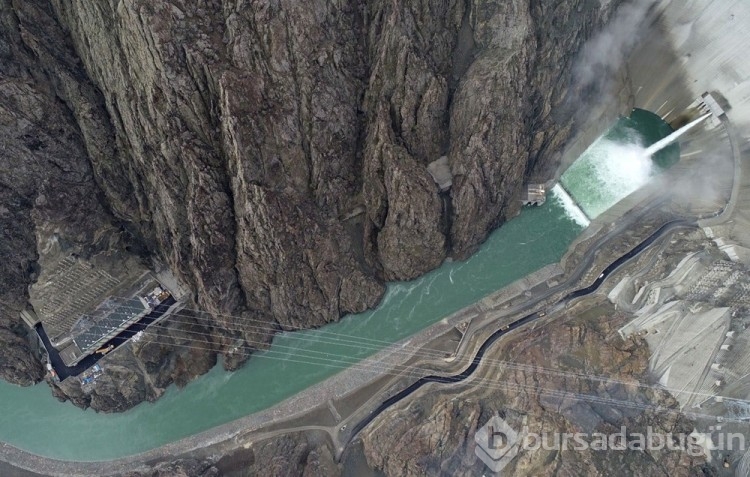 Artvin'in Yusufeli Barajı'nda su seviyesi 90 metreyi geçti