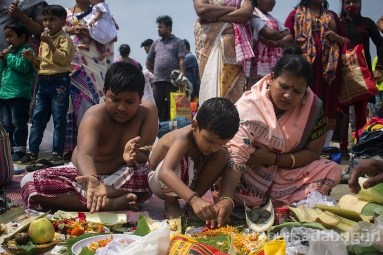 Hindistan'da Ashoka Ashtami Festivali kutlandı