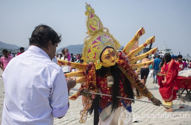 Hindistan'da Ashoka Ashtami Festivali kutlandı