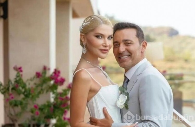 Mustafa Sandal'dan eşine büyük destek!
