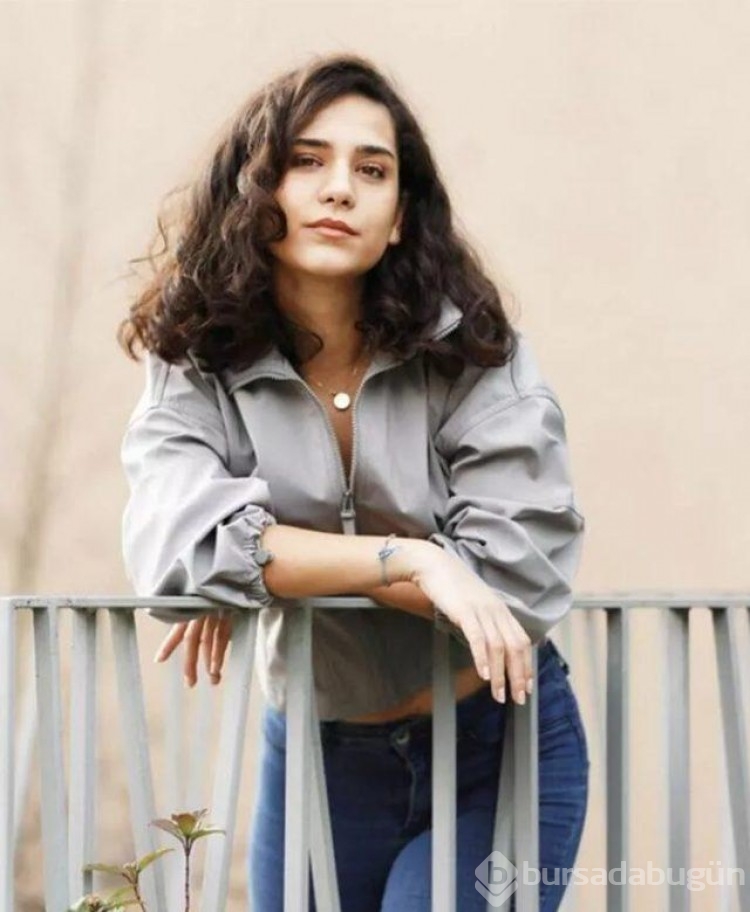 Yaprak Dökümü'nün Ayşe'si  Şebnem Ceceli güzelliğiyle büyüledi!